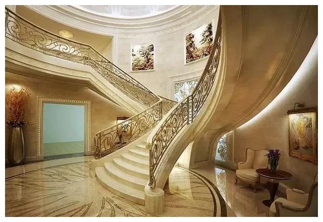 千万别委屈别墅，不配个大理石楼梯怎能体现豪宅气质