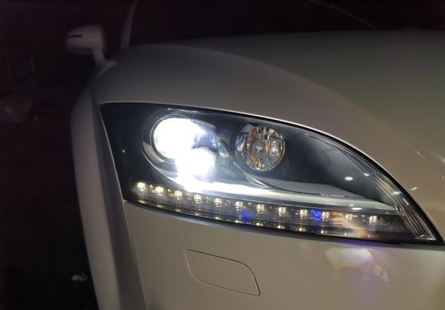 奥迪tt升级阿帕led双光透镜
