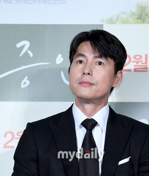 郑雨盛金香奇出席新片《证人》发布会