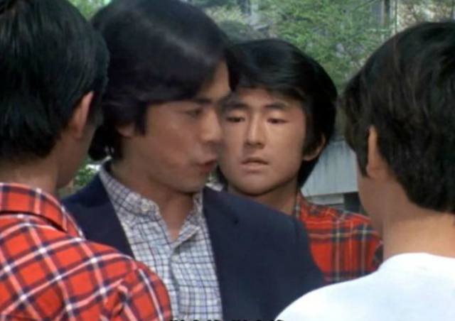 《爱迪》5大泪目剧情:矢的猛这样安慰失恋学生|爱迪奥特曼|小编|怪兽|老师|巴顿_新浪新闻