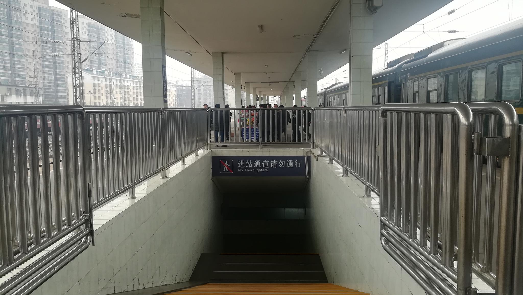 大年三十：襄阳火车站能看到什么？