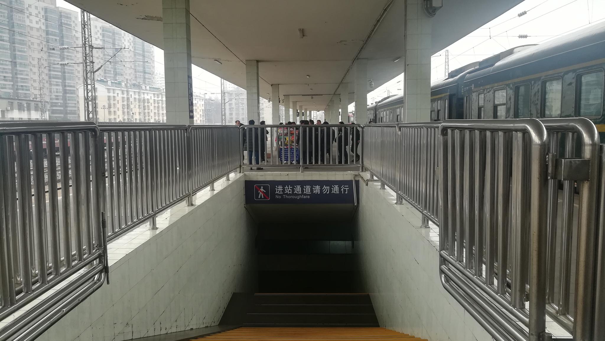 春运纪实:襄阳火车站的样子|襄阳|春运|站台_新浪新闻