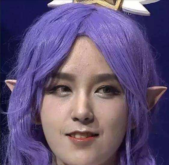 英雄联盟女解说rita也有丑照?晒出来后,网友:我心态崩了!