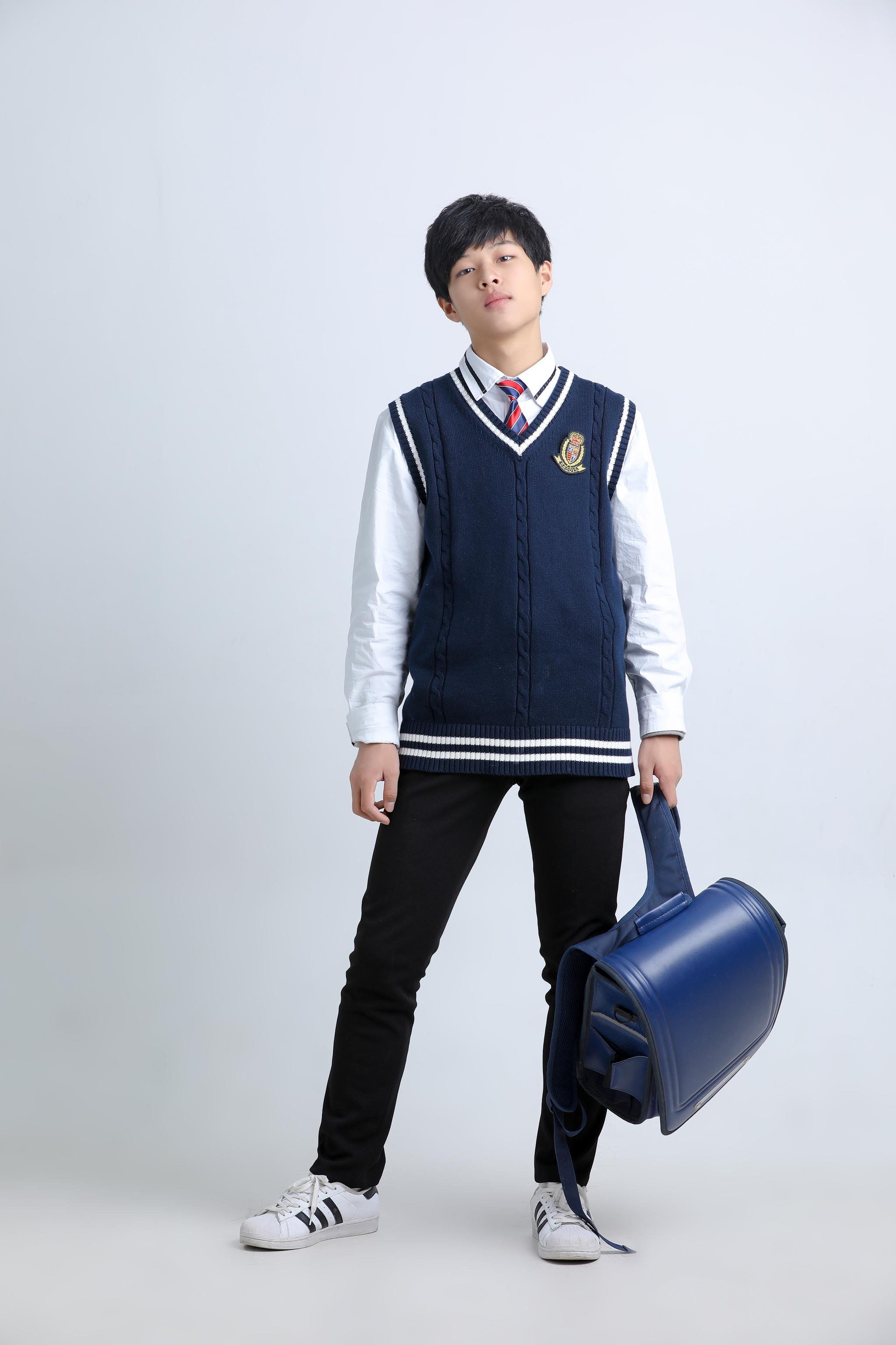 谷文泽2019年新春校服写真集