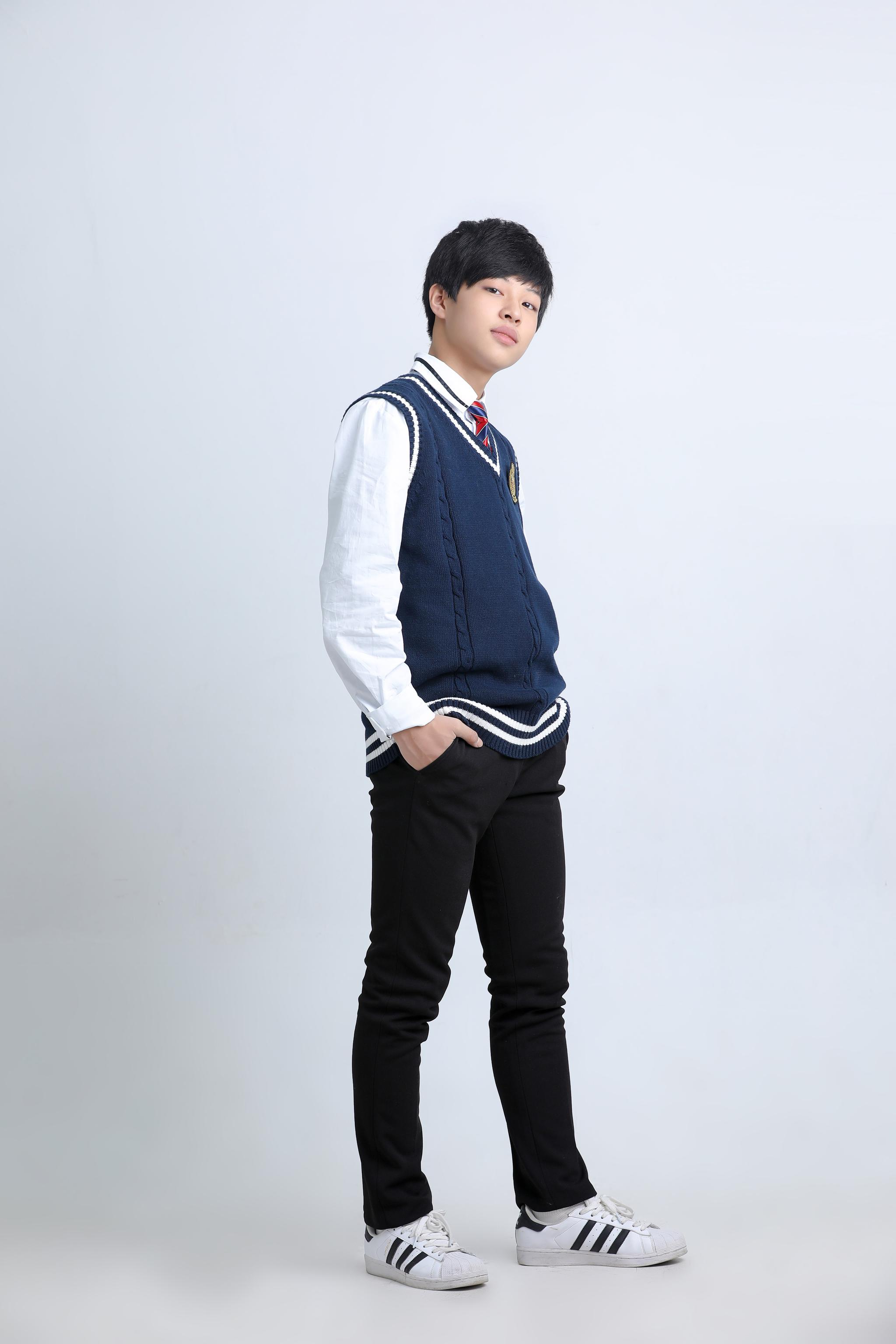 谷文泽2019年新春校服写真集
