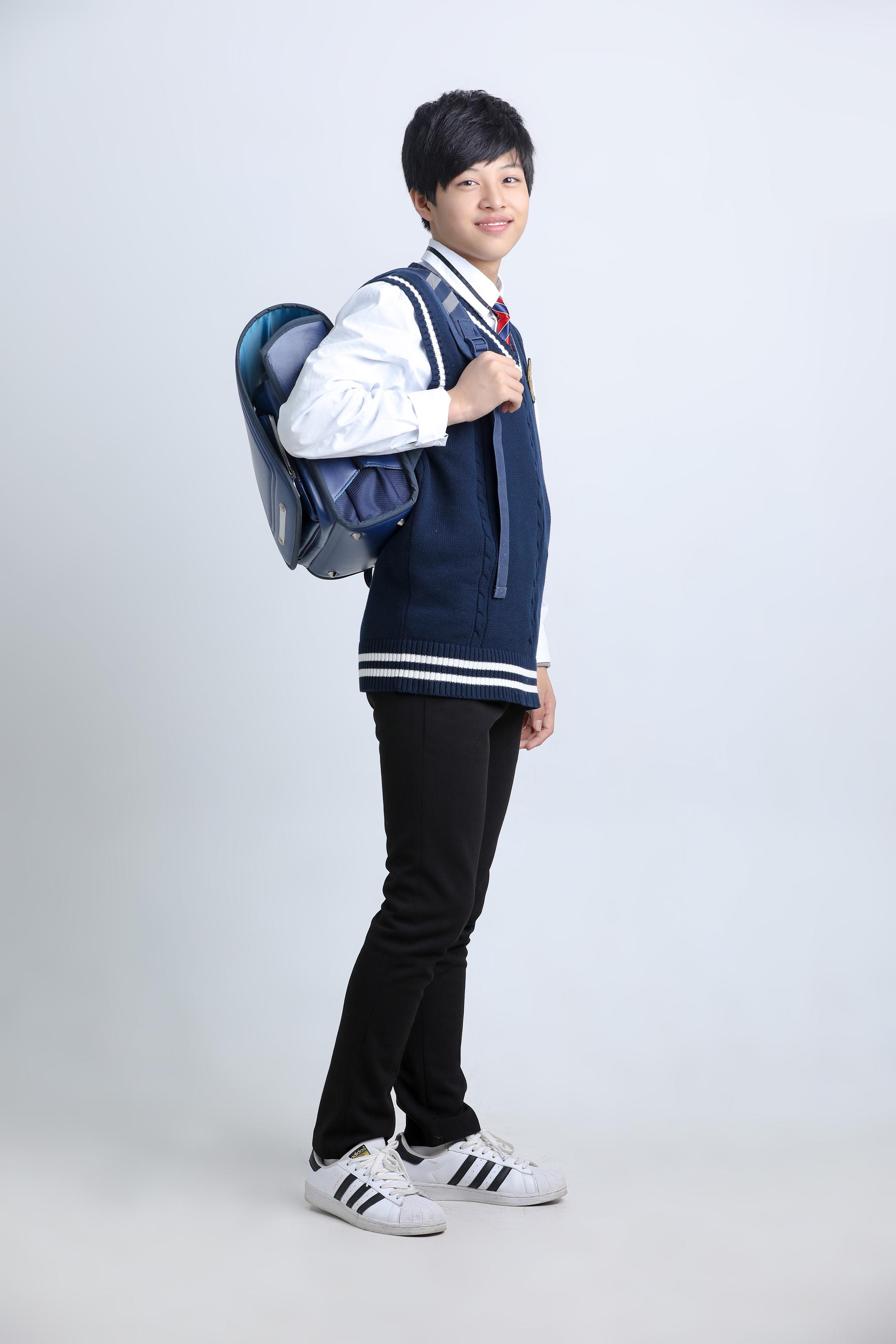 谷文泽2019年新春校服写真集