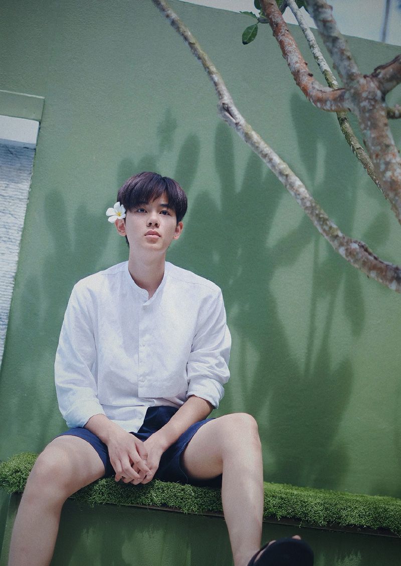 18岁的胡先煦不仅是优质小鲜肉更是实打实的国民儿子