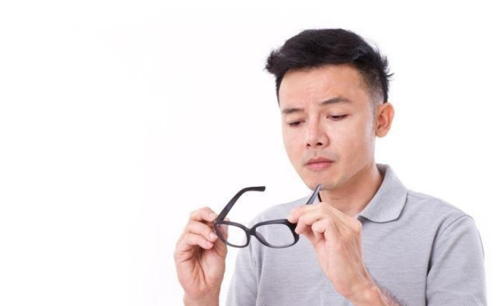 眼镜人口_人口普查