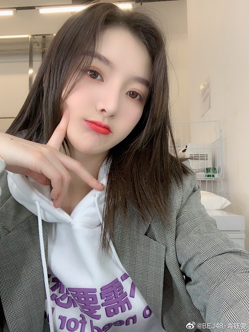 偶像美女歌手bej48-青钰雯迷人写真美照欣赏