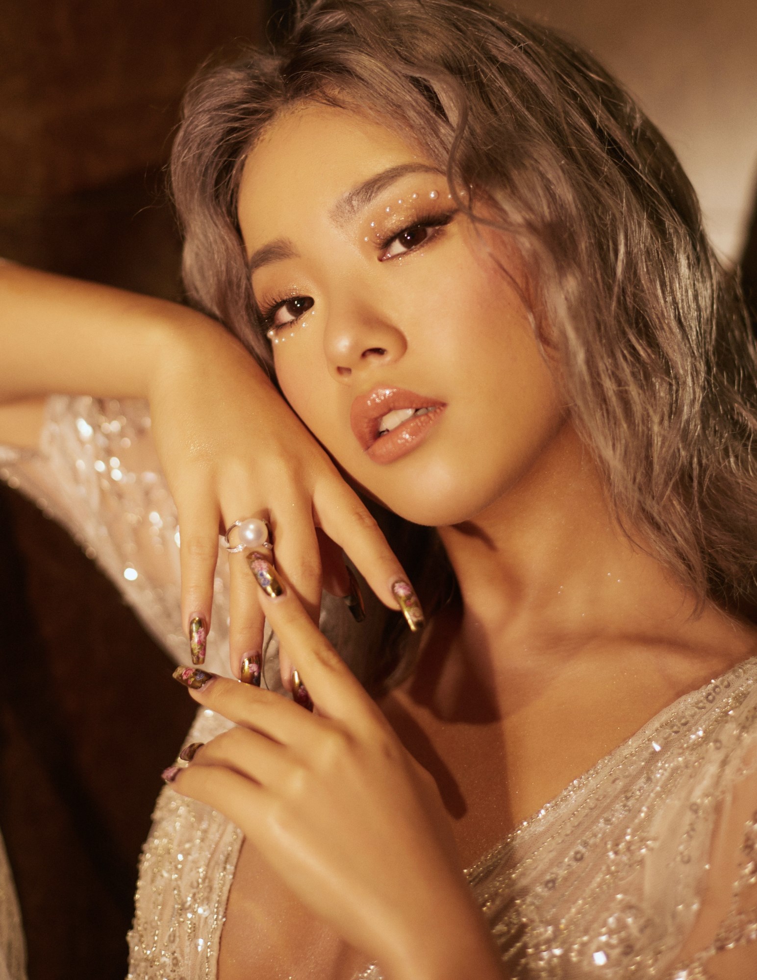 自信的女人最美王菊穿成这样走红毯一点也不比别人差