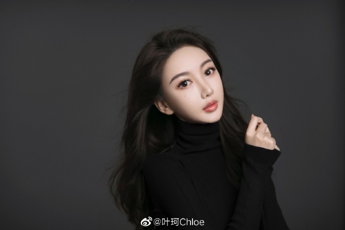 网红美女叶珂迷人写真美照欣赏_高清图集_新浪网