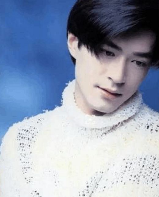古天乐难得一见的“年轻照”,那时候的他皮肤白皙,网友:太帅了|古天乐|白皙|皮肤_新浪新闻