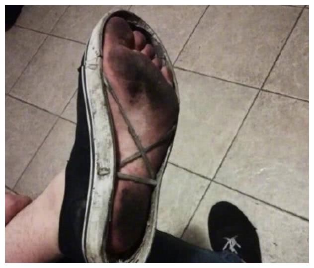 玉米晒炸风扇晒化