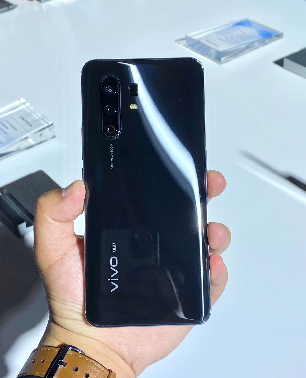 vivox30pro上手傲娇青年的小执拗