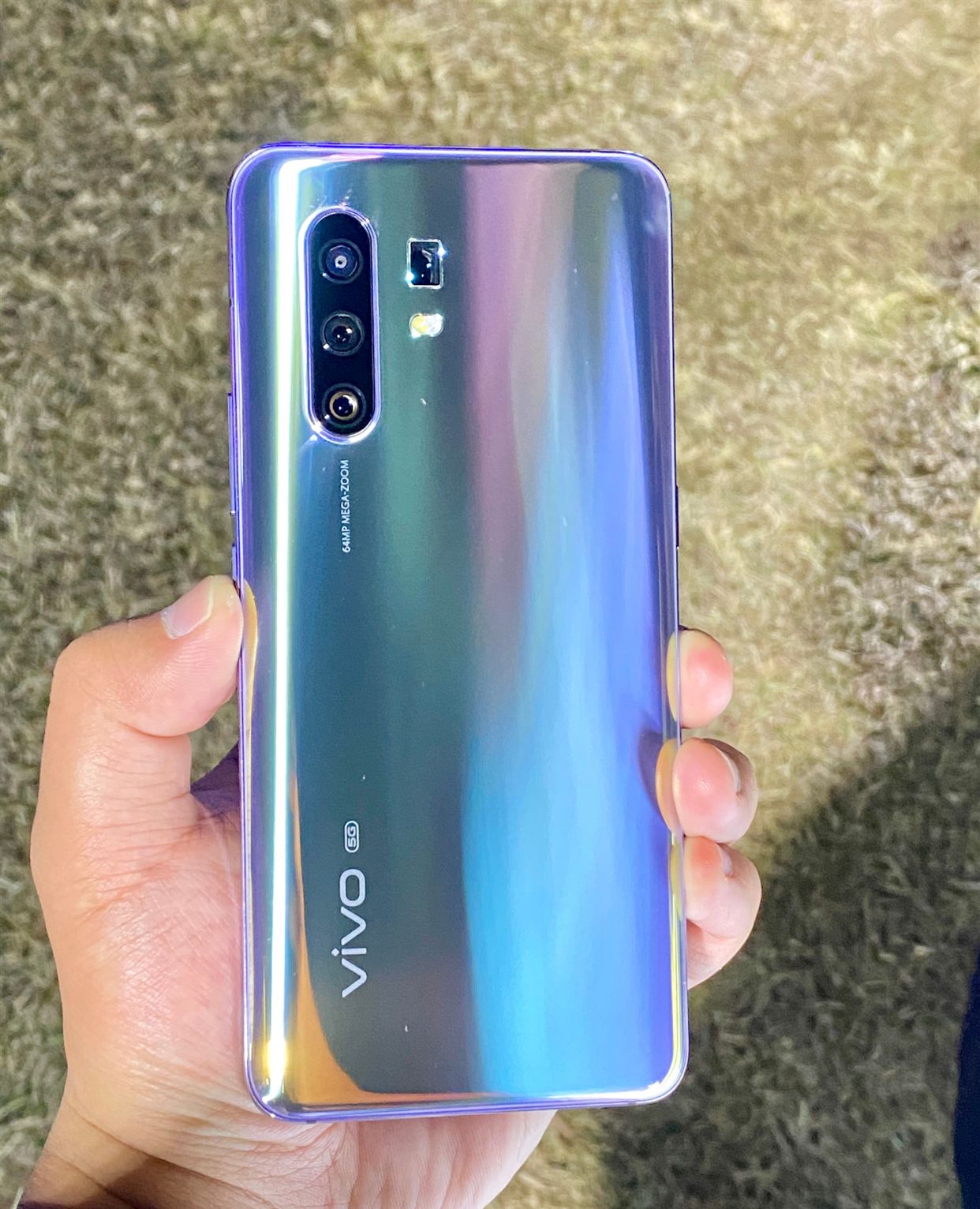 vivox30pro上手傲娇青年的小执拗