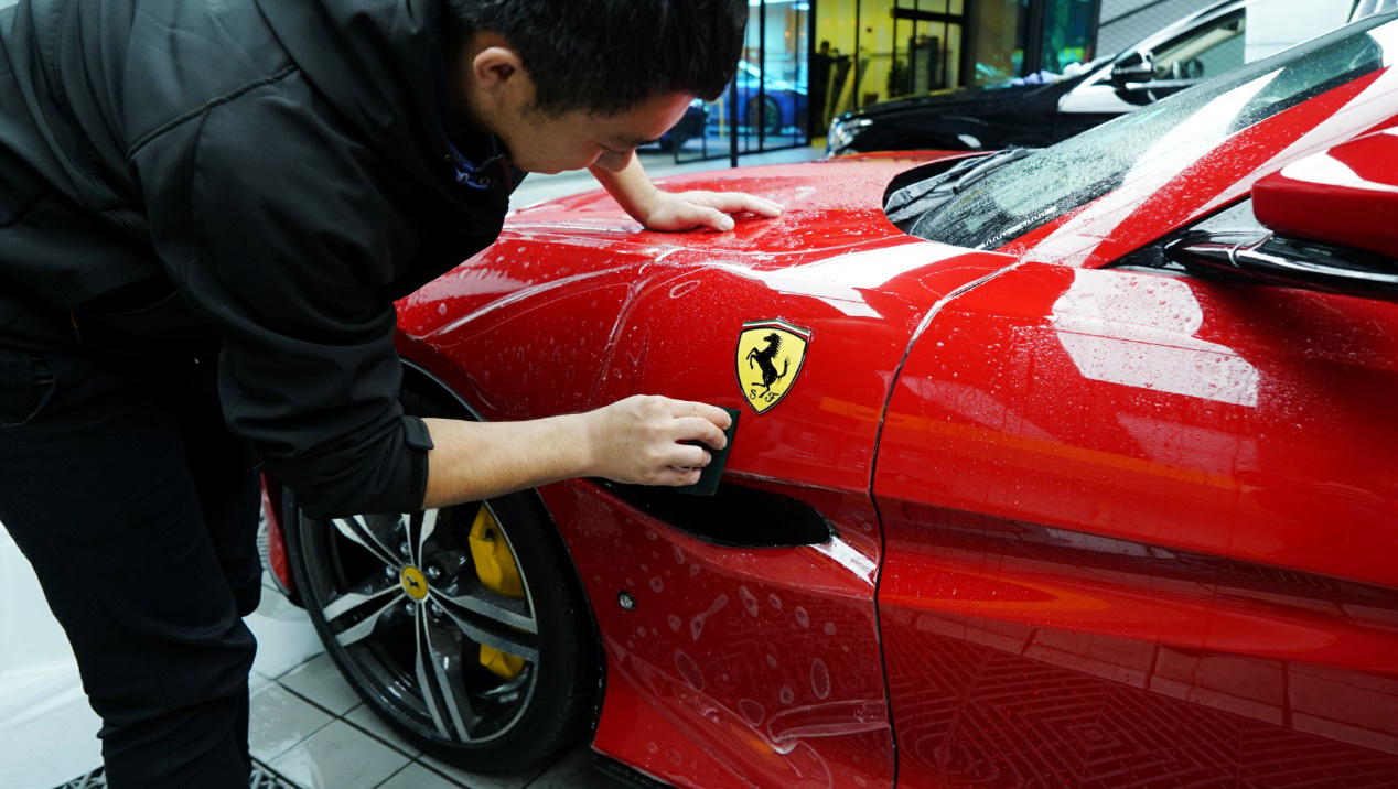 法拉利Portofino贴上车膜网漆面保护膜,更加放肆飞驰了!