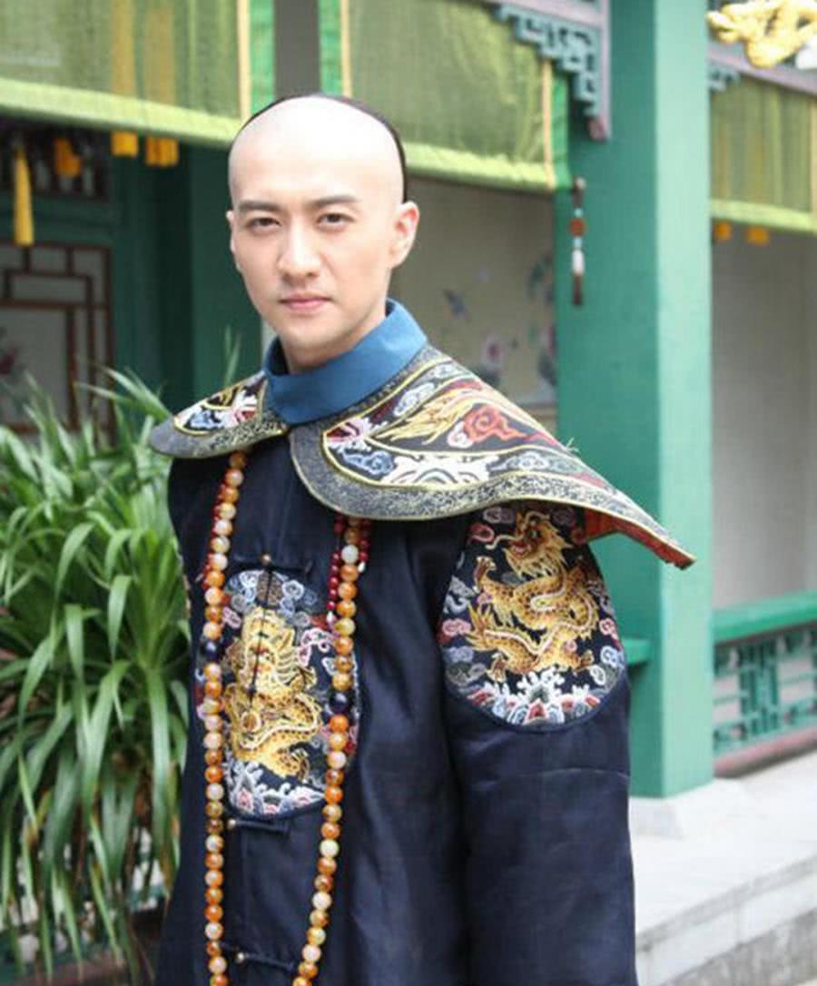 他被百姓称为"小五爷",行为做事不拘小节,却是晚清的一代贤王