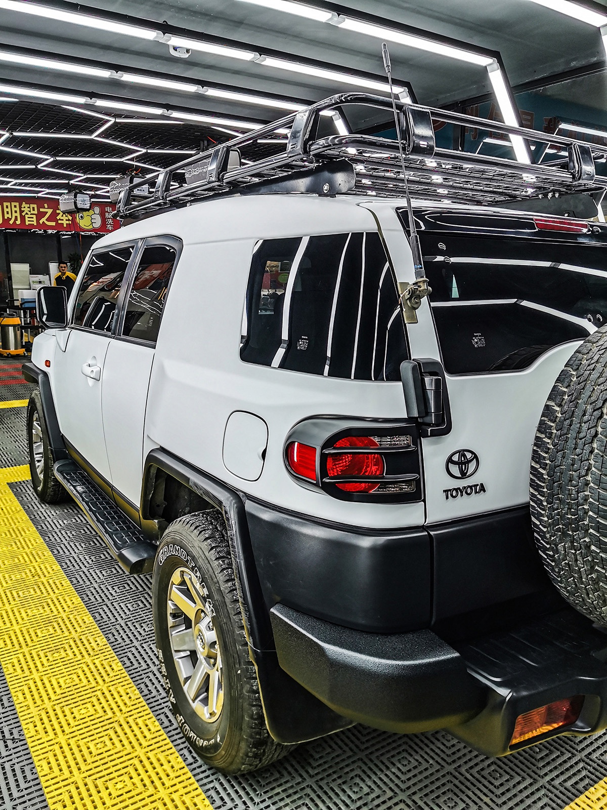 丰田fj车身改色钛金玉石白 rg瑞集改色膜河北石家庄加盟店出品