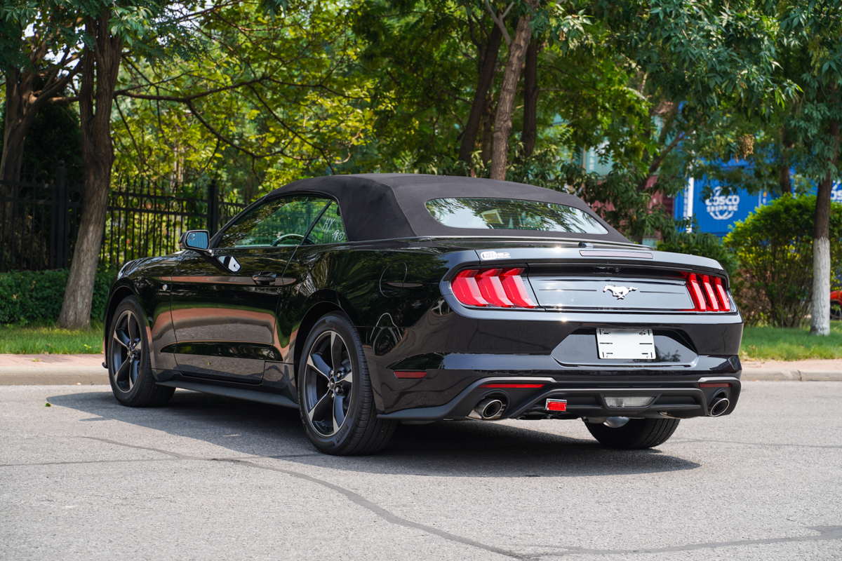 平行进口车图赏|2019款加版福特野马敞篷自动挡