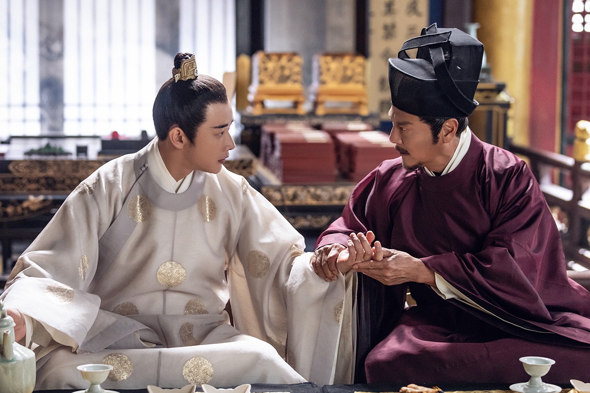 《鹤唳华亭》罗晋李一桐高甜发糖 刘德凯返京惹风波