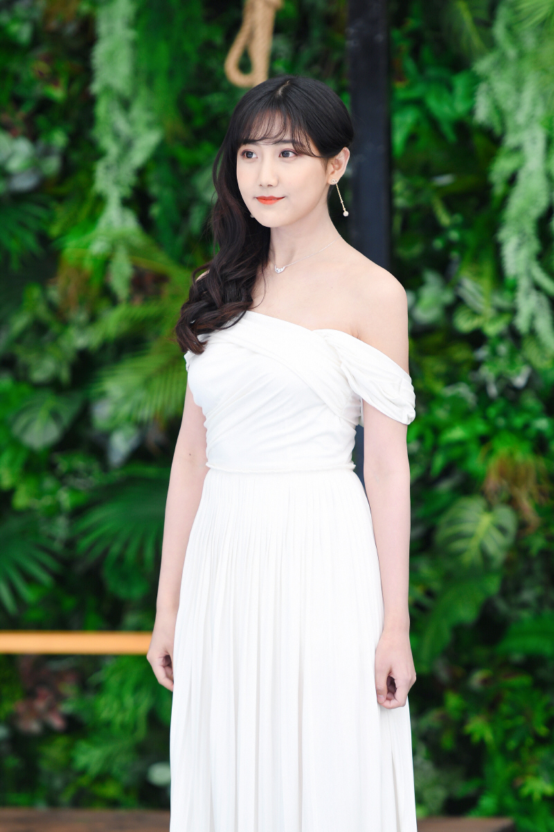 李藝彤,snh48國際小分隊7senses,以及已晉升snh48 group明星殿堂的