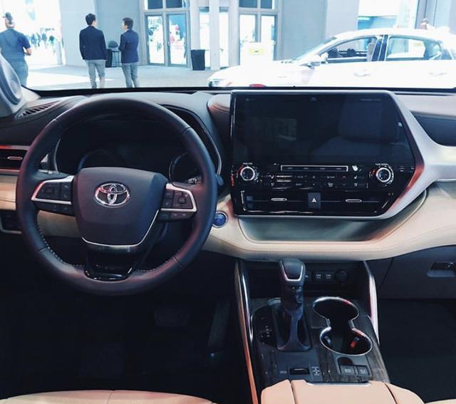 新车|2020款汉兰达内饰有多豪华?看过之后不想买雷克萨斯rx