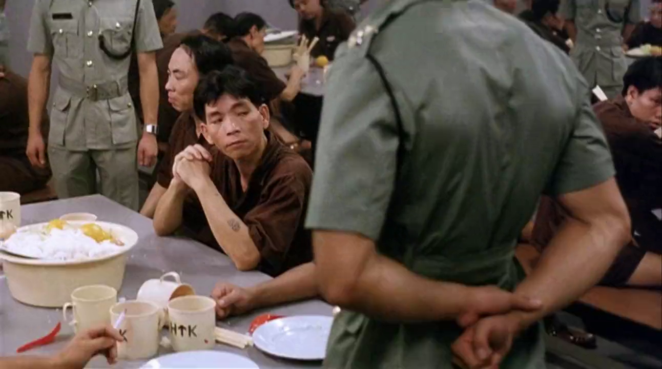 监狱风云:所有犯人为了涨价不吃饭,雄哥又想陷害新人了