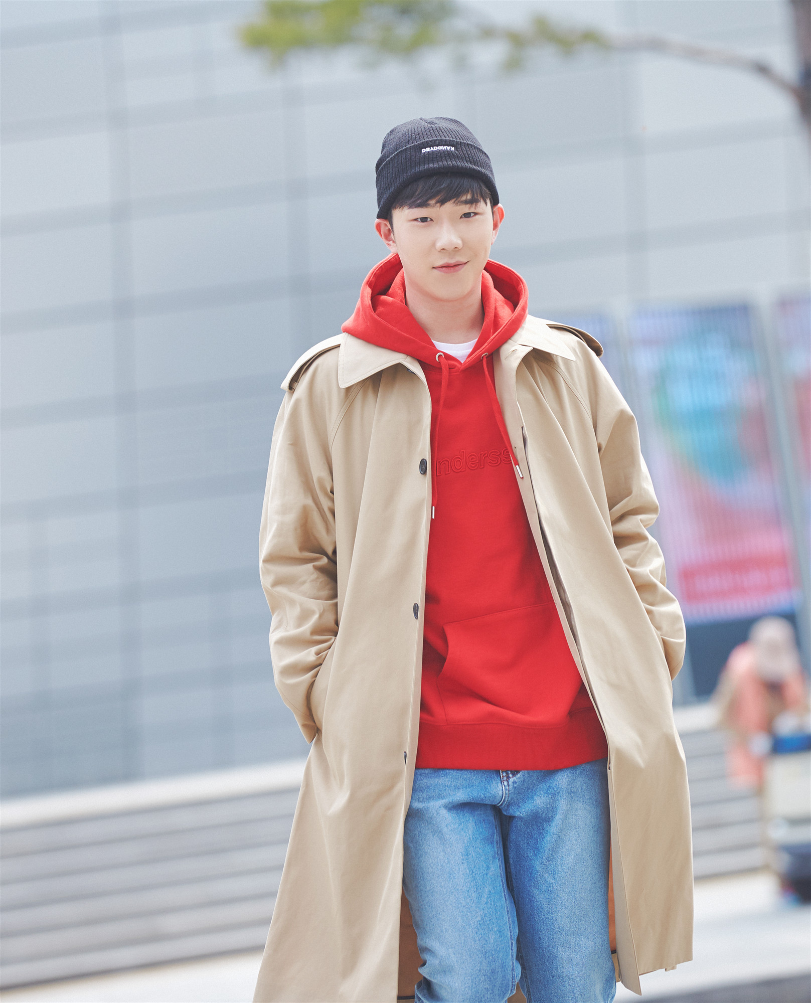 张亦驰主题街拍 笑容耀眼