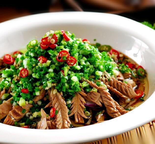 栗子扒全鸡,春色腰花,凉拌苦菊,韭菜炒河虾