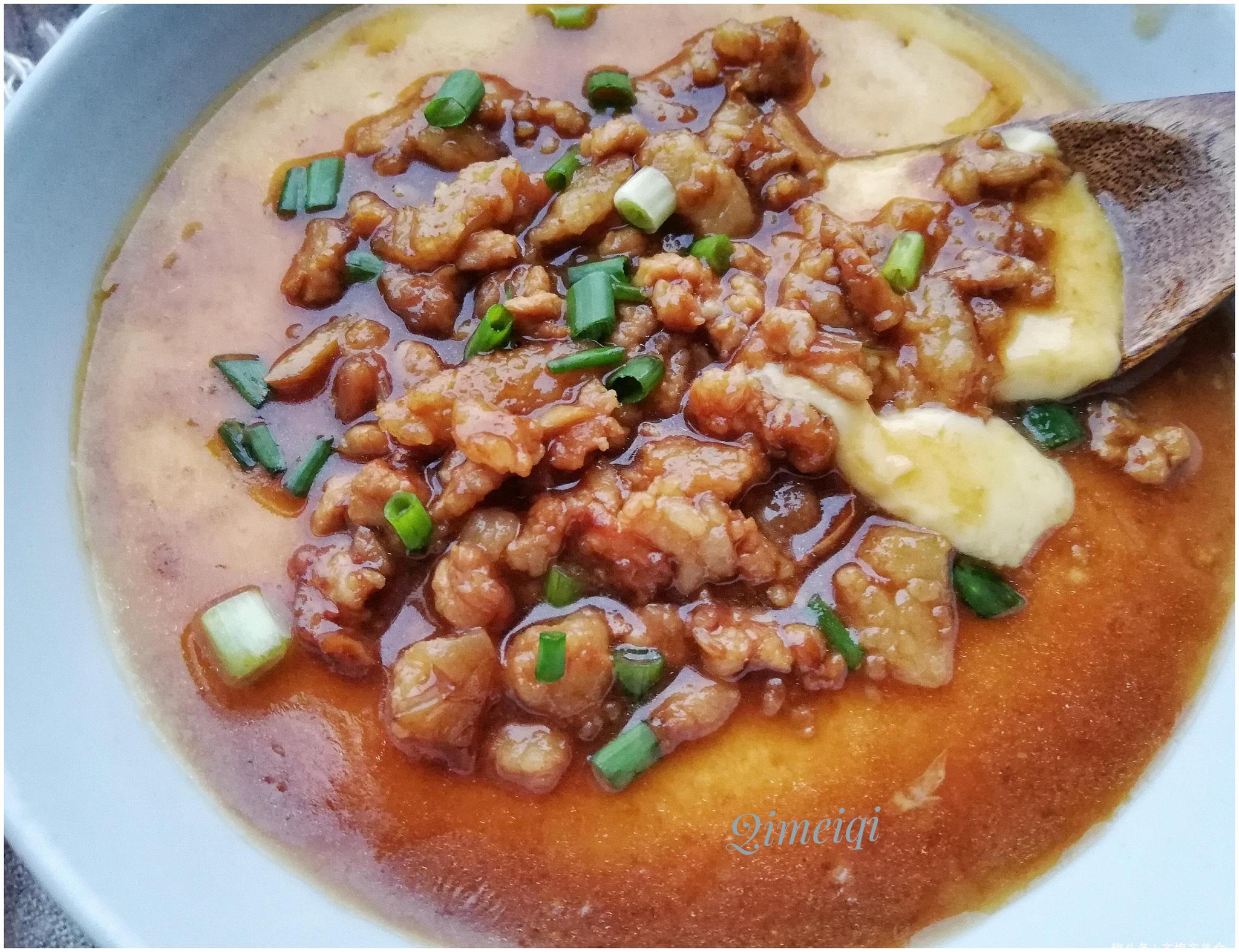 鸡蛋和瘦肉这样做,鲜嫩美味,做法用料超简单,上桌2分钟吃光