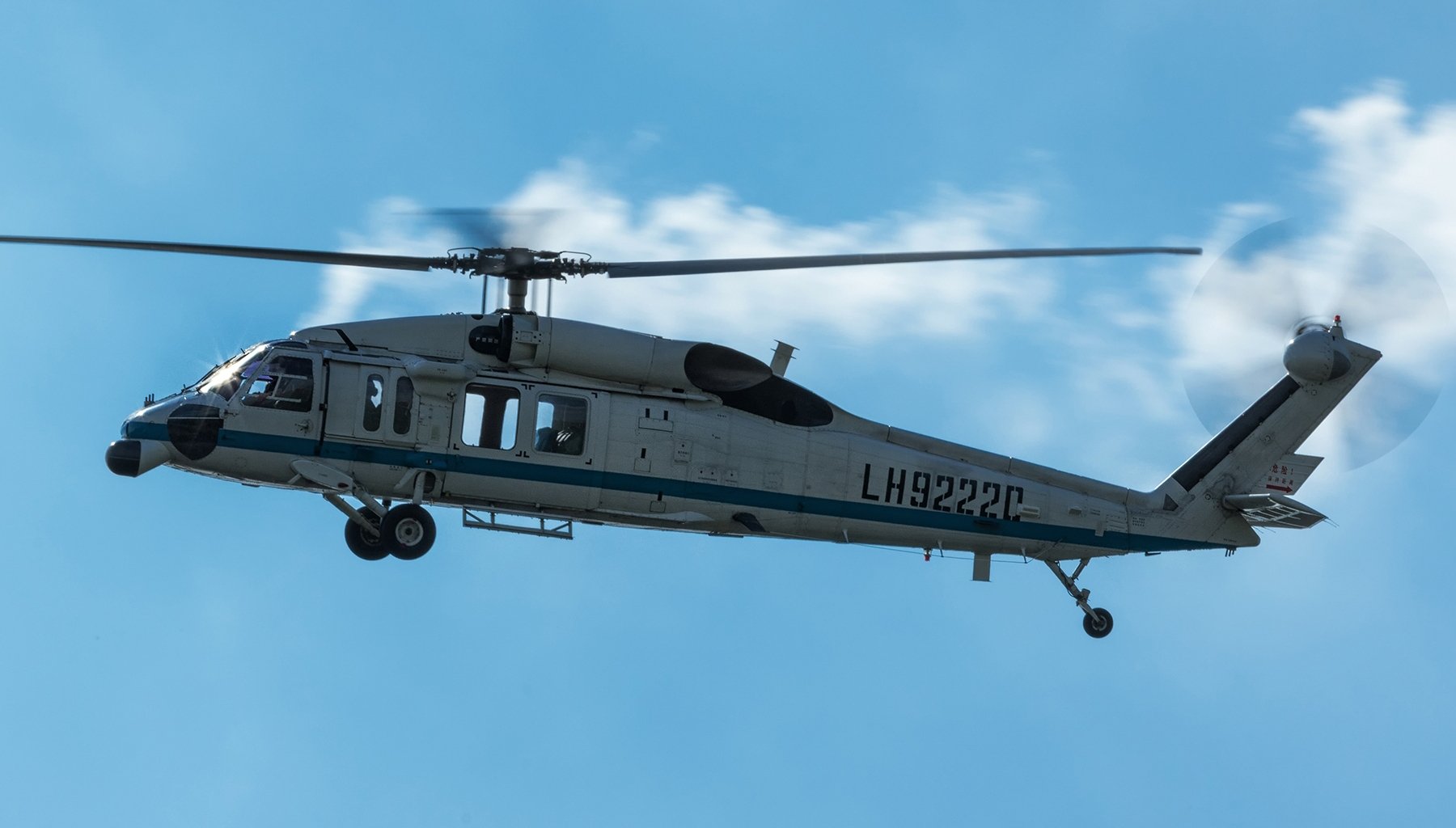 陆军航空兵装备的黑鹰通用直升机