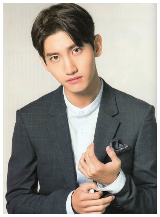 防弹|东方神起|昌珉_新浪新闻