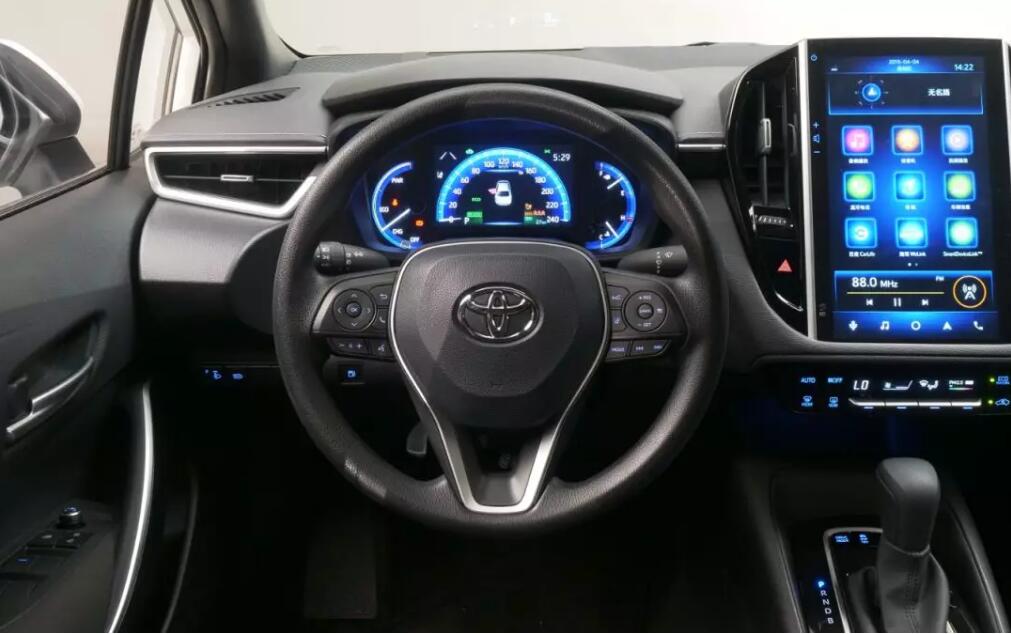 阻击思域的车上市了 广汽丰田全新雷凌有多强?