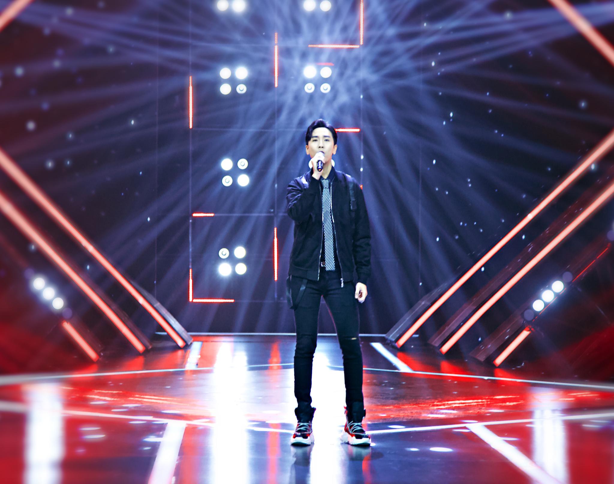 killersoap杀手锏乐队主唱陈乐基献唱《精彩音乐汇》节目