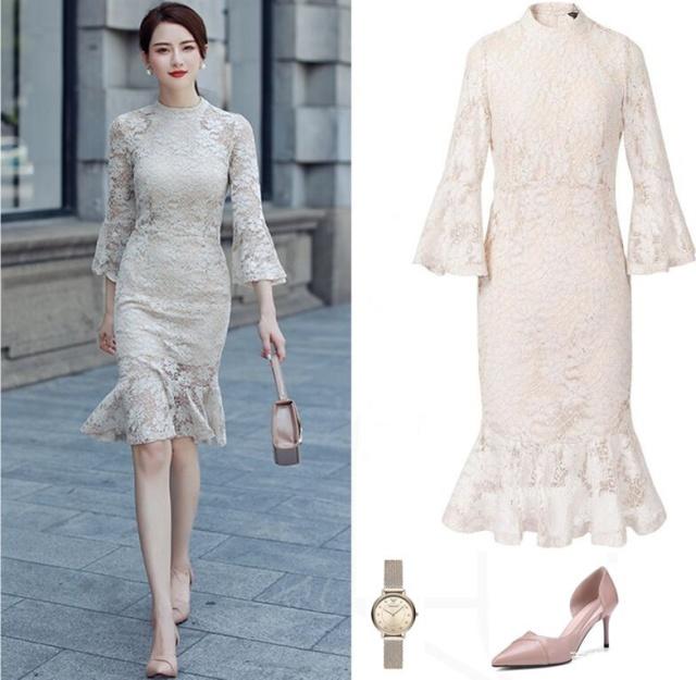 鱼尾连衣裙设计巧妙地刻画出了女性独有的s型曲线