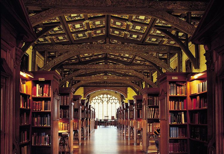 艺术欣赏原来牛津大学博德利图书馆是欧洲最古老图书馆之一
