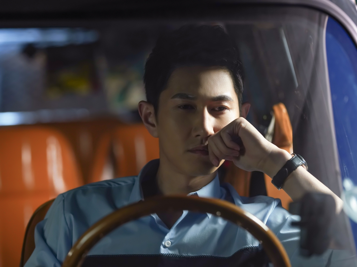 何明翰小怜与格尔热拍儿童节发校园花絮怀旧