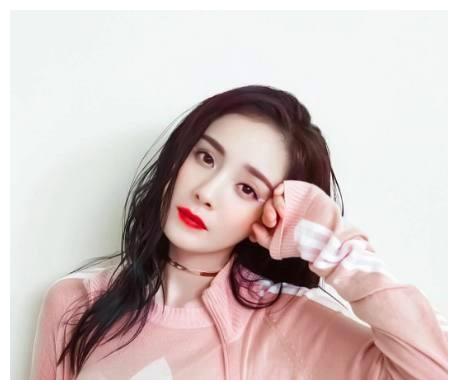 杨幂拍戏带新人成为娱乐圈新风向!网友