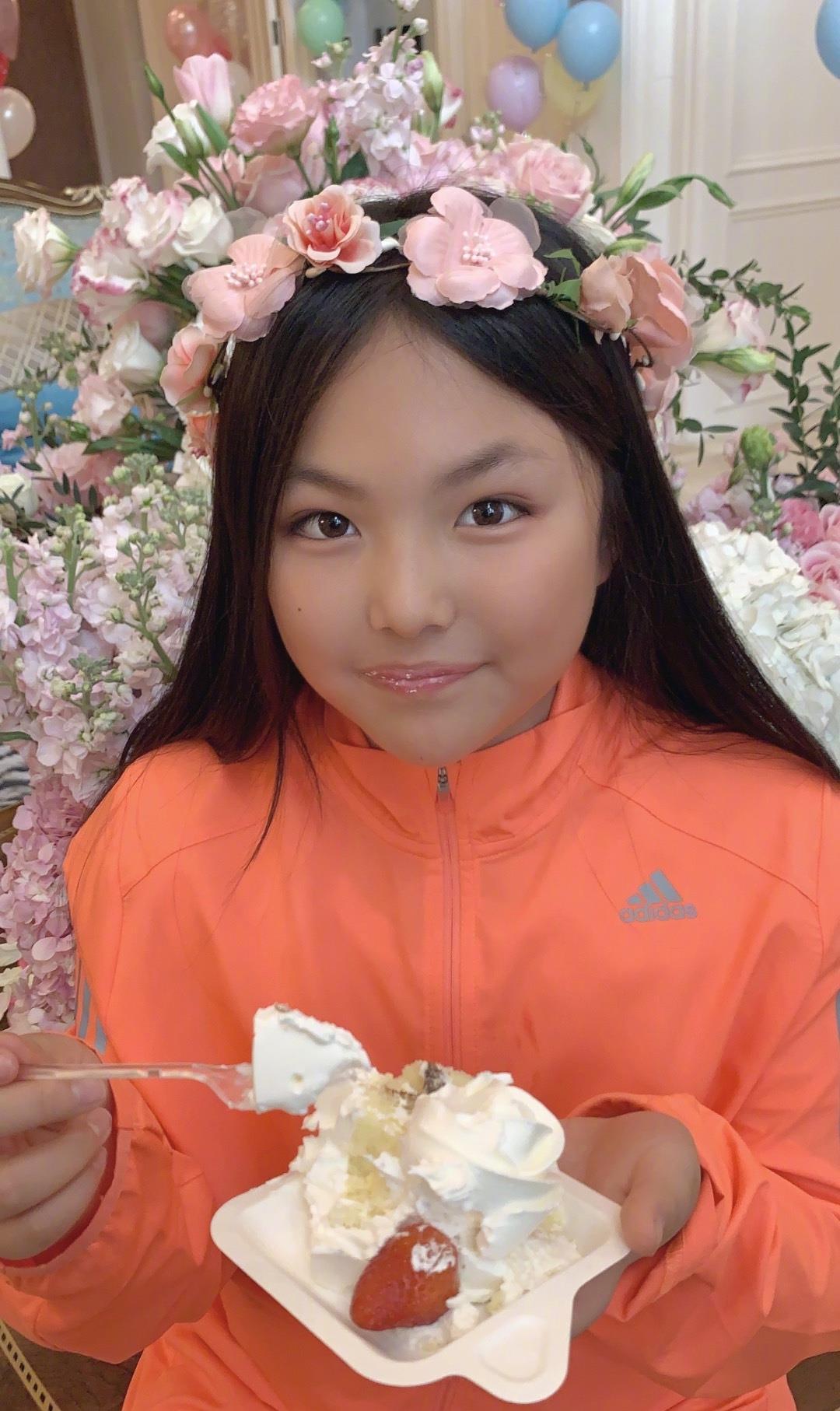 昔日白富美,今日黑胖丑,长大后的王诗龄怎么变成这样了?