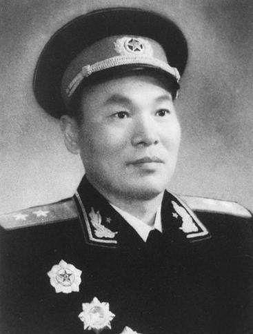 这个"将军班",成功地完成了各项战斗任务,吴焕先军长称他们为"一把小