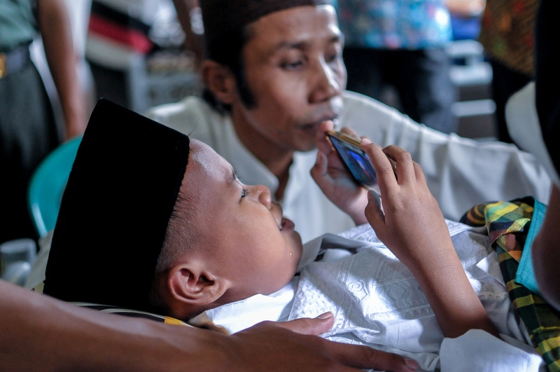 印尼男孩割礼图片