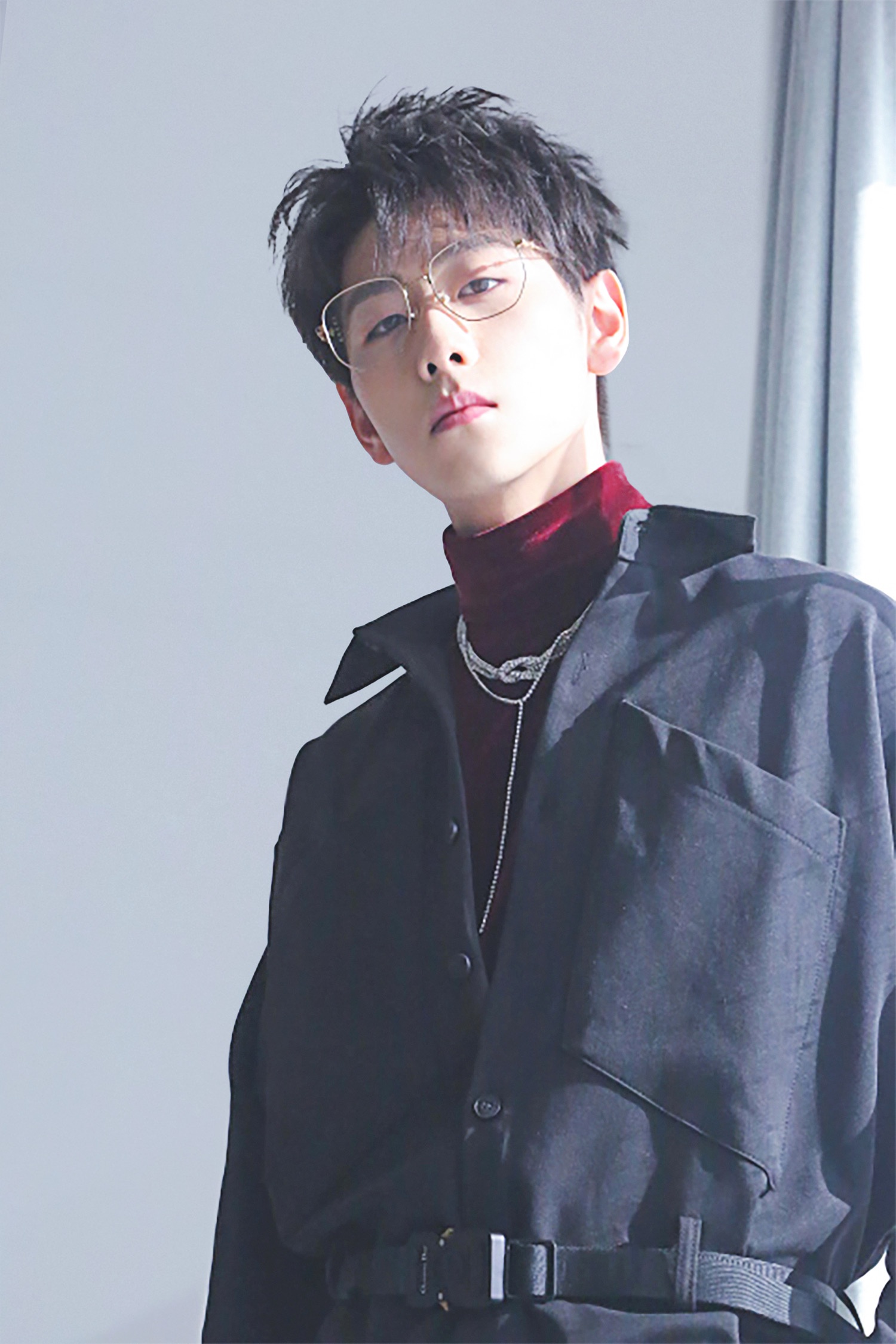 崔雨鑫亮相网剧唐人街探案见面会化身新晋侦探引期待