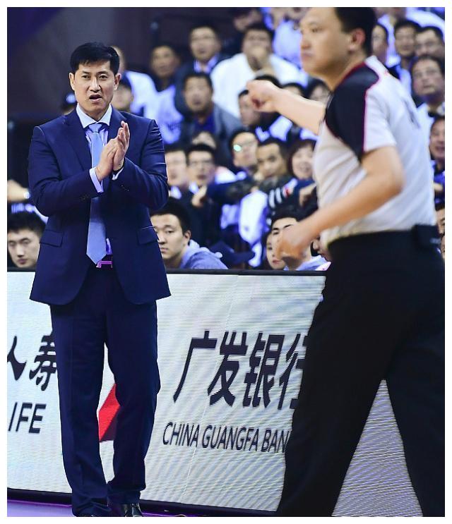 助理教练李晓勇,韩超离开球队.