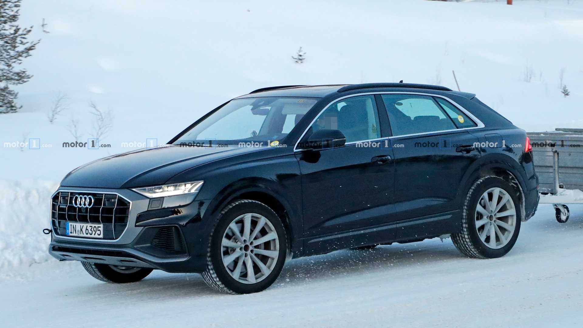 奥迪q8插混"谍照"步入公众视线