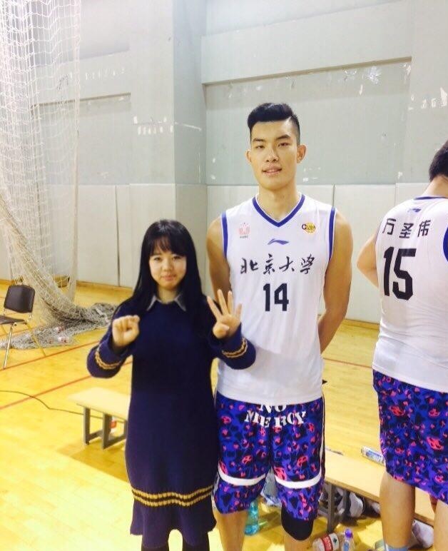 cba状元郎郭凯场均13分8.3篮板 他是王少杰最好的榜样!