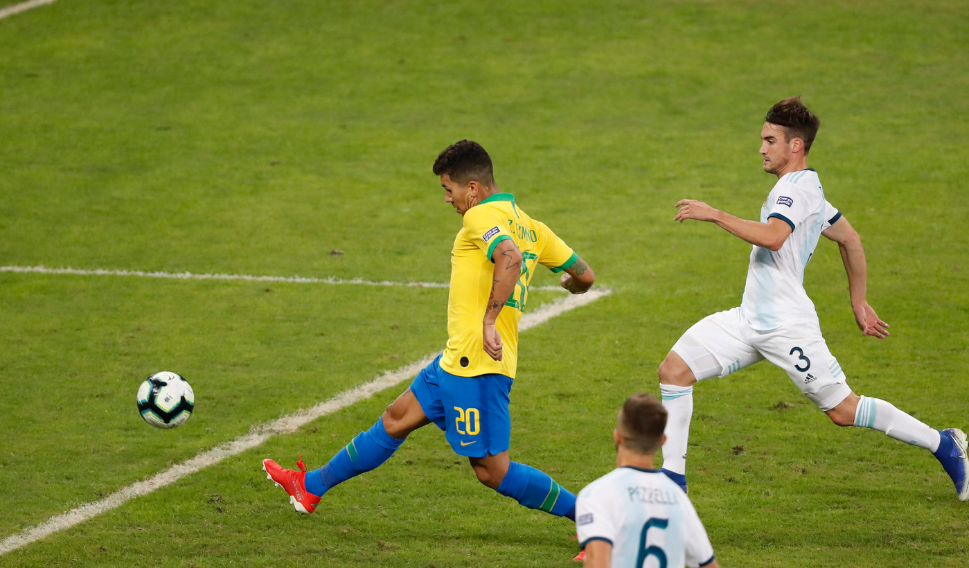 美洲杯:巴西2-0阿根廷 梅西冠军梦再碎 阿根廷又在哭泣.