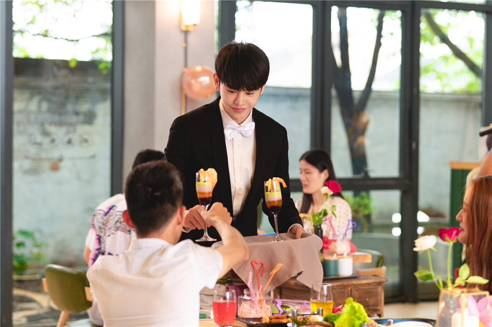 王新乔《食分喜欢你》今晚上线 元气少年帮厨之旅暖心开启