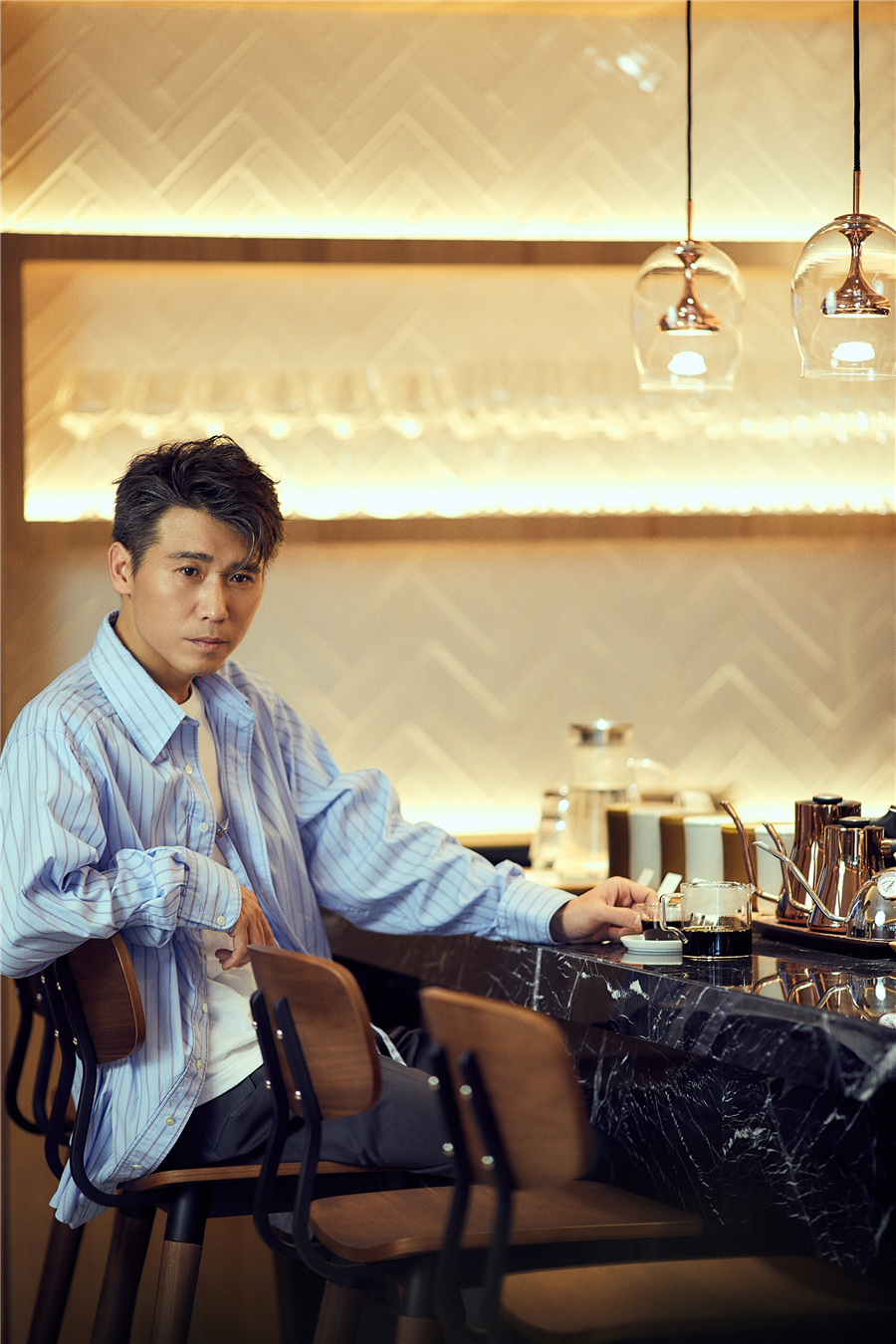 李乃文配文偷得浮生半日闲曝最新时尚写真