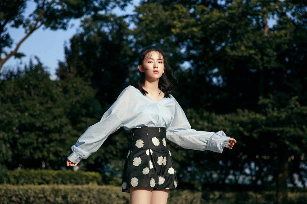 林辰涵亮相征途嘉年华 金刚小妹青春来袭