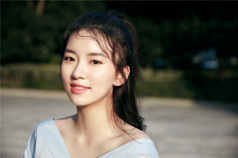 林辰涵亮相征途嘉年华 金刚小妹青春来袭